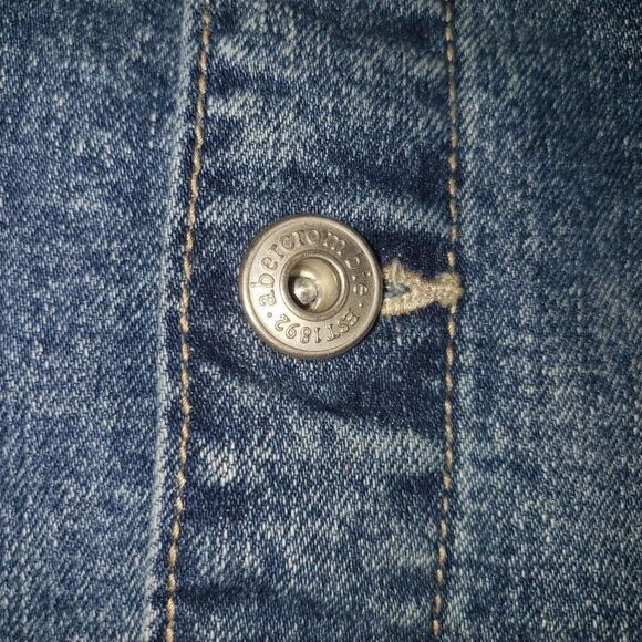 ABERCROMBIE KIDS SIZE 9/10 BUTTON DOWN FRONT JEAN SKIRT - Picture 2 of 4